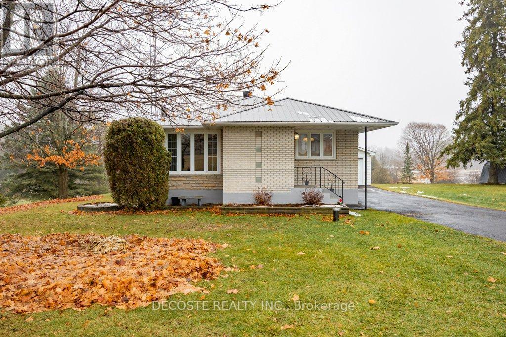20676 Glen Robertson Road, North Glengarry, Ontario K0C 1A0 - Photo 2 - X12582726