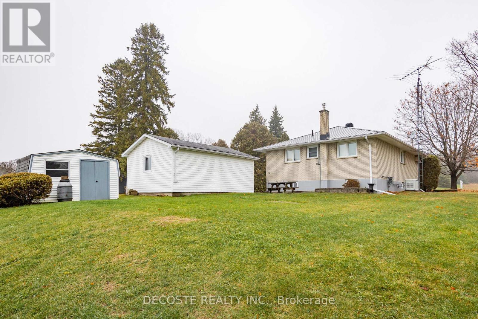 20676 Glen Robertson Road, North Glengarry, Ontario K0C 1A0 - Photo 29 - X12582726