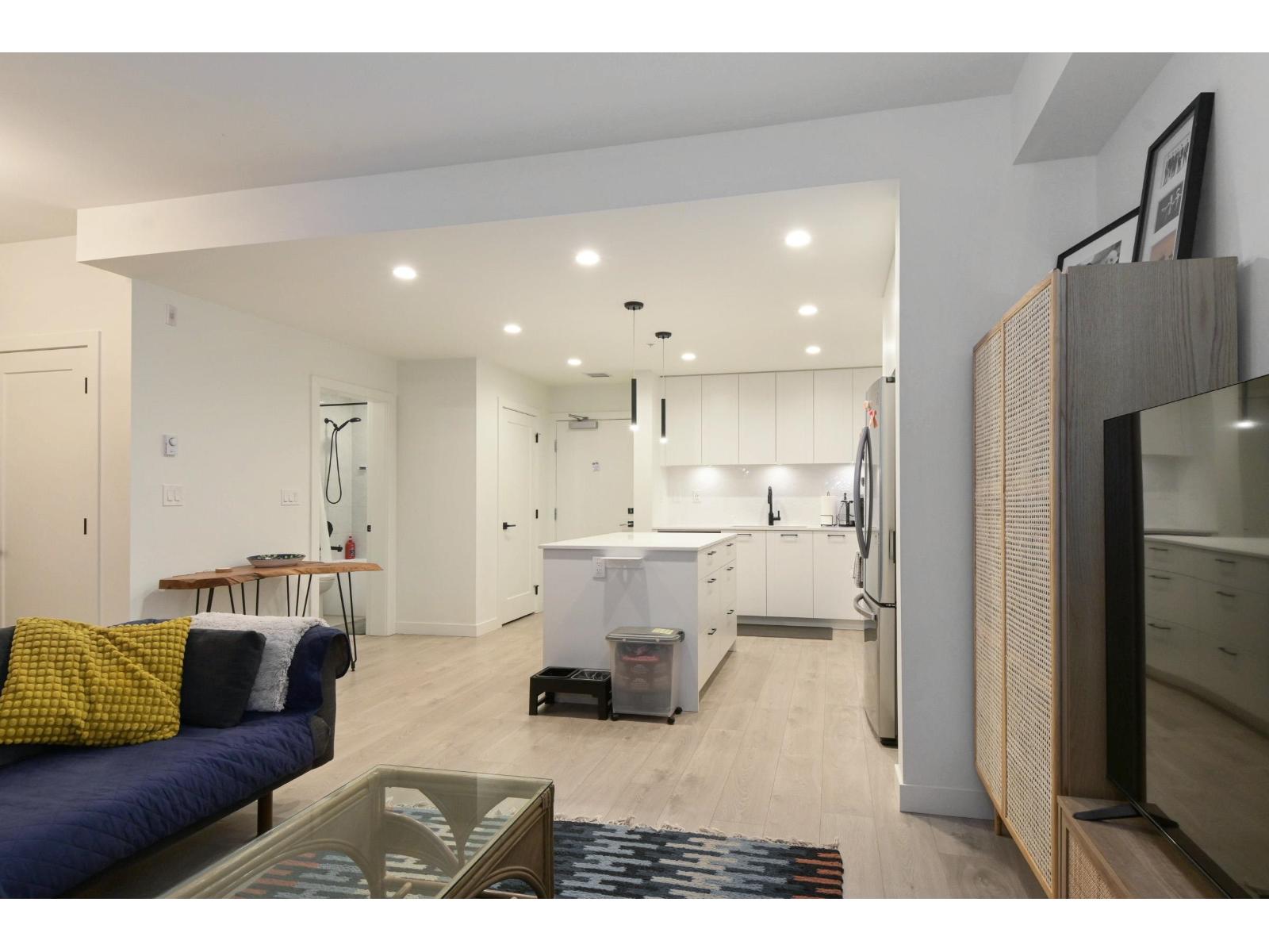 B507 20018 83a Avenue, Langley, British Columbia  V2Y 3P3 - Photo 5 - R3070636