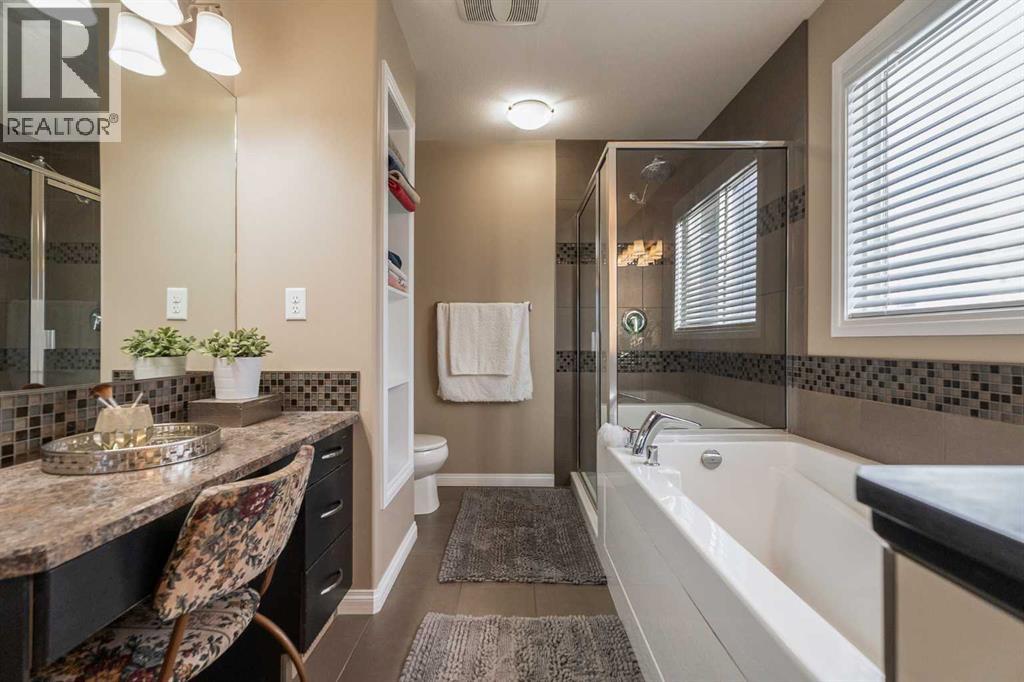 733 Twinriver Loop W, Lethbridge, Alberta  T1J 5E1 - Photo 36 - A2257784