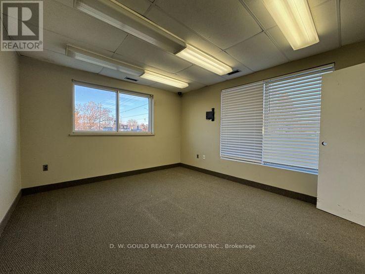 330 Sidney Street, Belleville (Belleville Ward), Ontario  K8P 1P5 - Photo 11 - X12542842