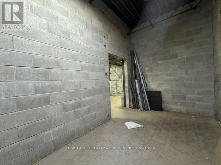 330 Sidney Street, Belleville (Belleville Ward), Ontario  K8P 1P5 - Photo 21 - X12542842