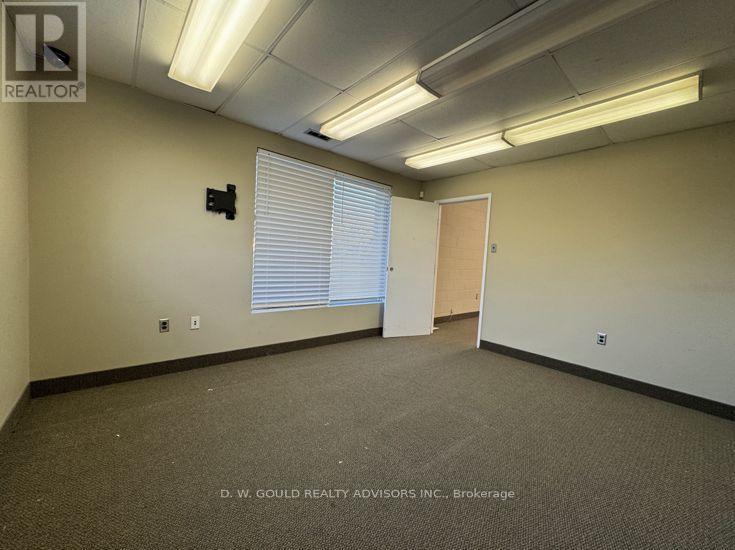 330 Sidney Street, Belleville (Belleville Ward), Ontario  K8P 1P5 - Photo 10 - X12542842