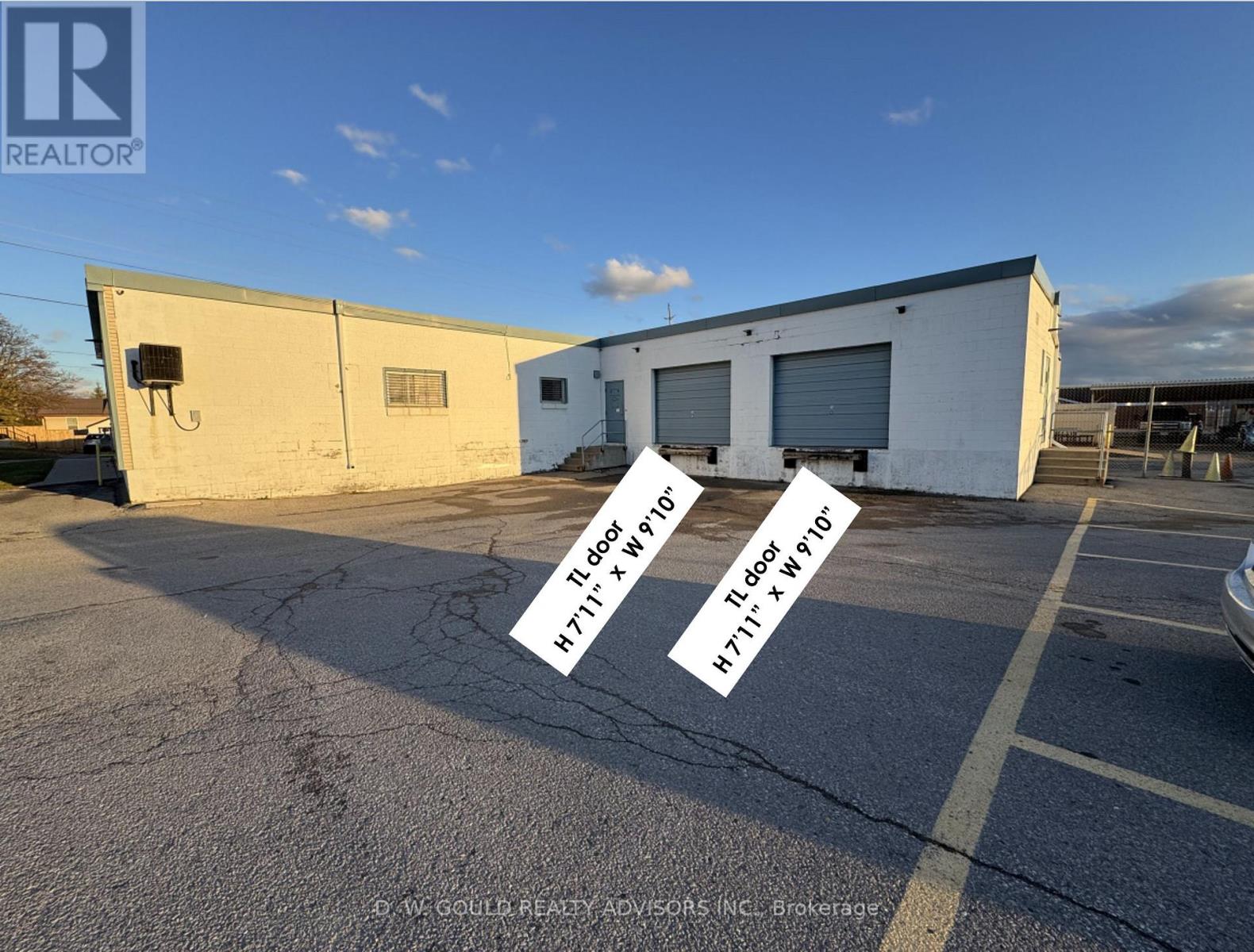 330 Sidney Street, Belleville (Belleville Ward), Ontario  K8P 1P5 - Photo 3 - X12542842