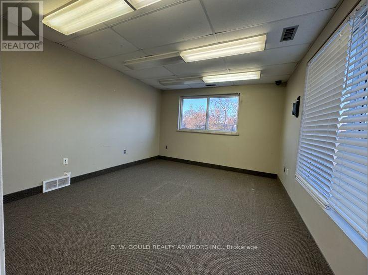 330 Sidney Street, Belleville (Belleville Ward), Ontario  K8P 1P5 - Photo 9 - X12542842