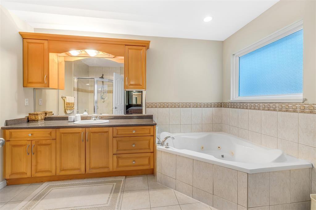 14621 81a Avenue, Surrey, British Columbia  V3S 9Y4 - Photo 6 - R3070543