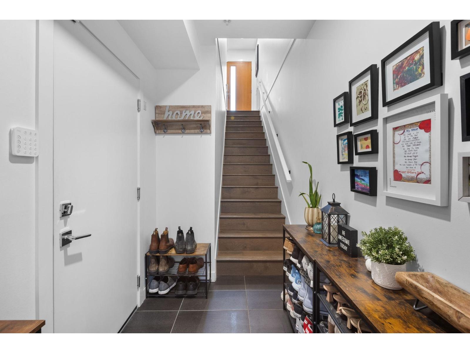 18 19789 55 Avenue, Langley, British Columbia  V3A 0K5 - Photo 2 - R3070314