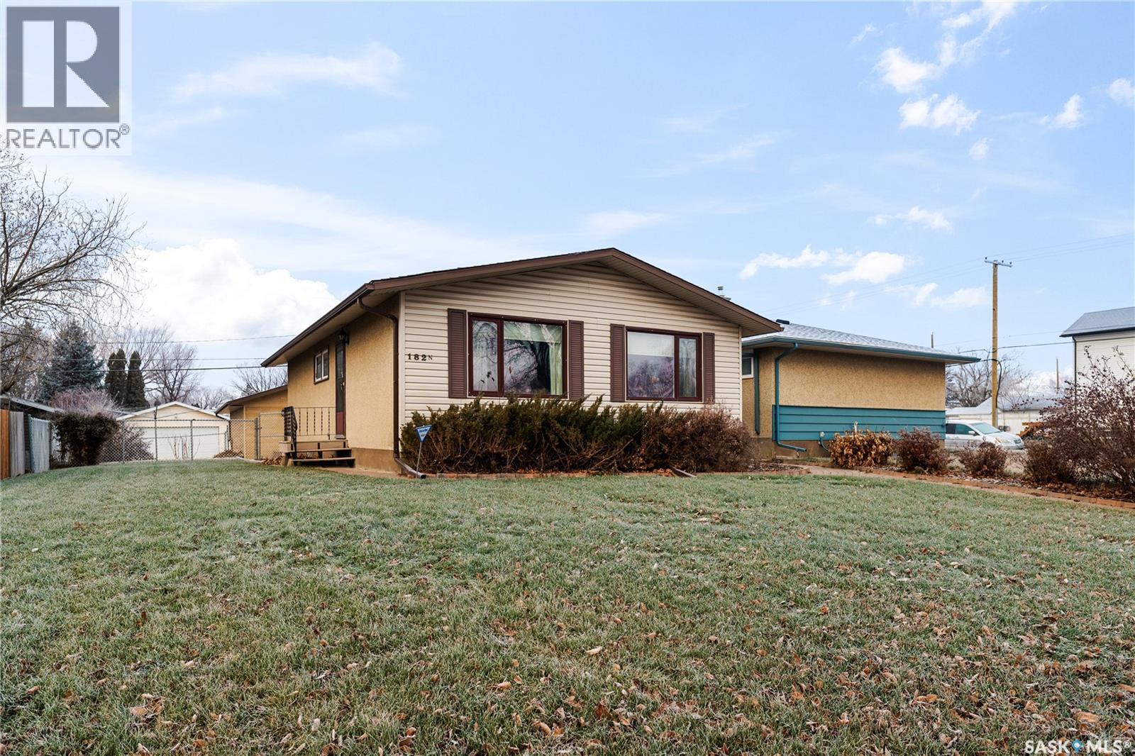 182 Scarth STREET N, Regina, Saskatchewan