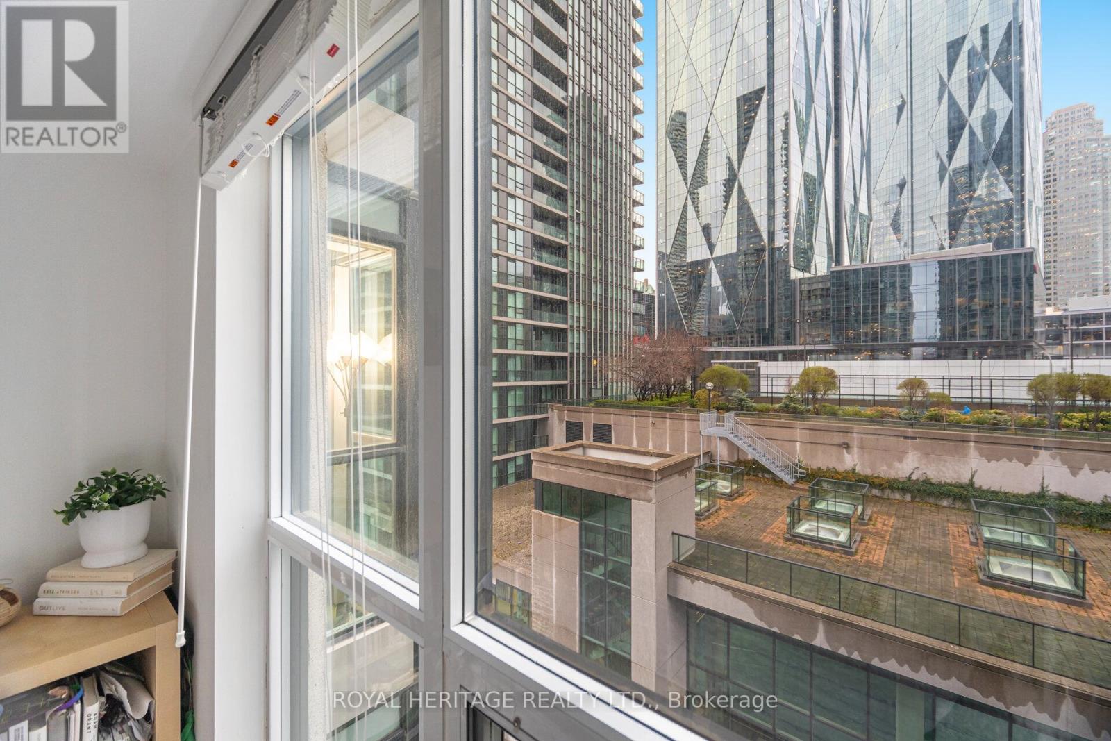 611 - 12 Yonge Street, Toronto, Ontario  M5E 1Z9 - Photo 20 - C12582730