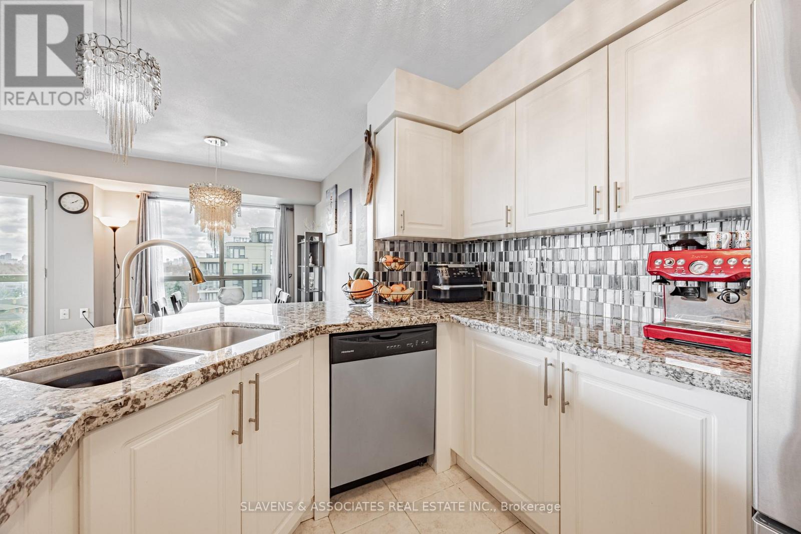 603 - 890 Sheppard Avenue W, Toronto, Ontario  M3H 6B9 - Photo 12 - C12582754