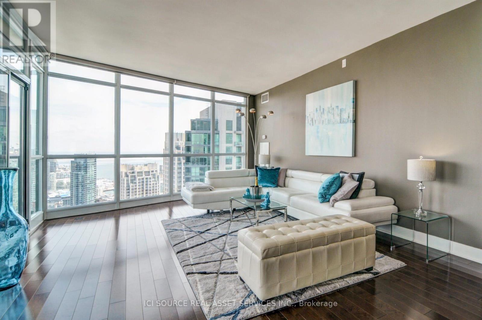 Lph02 - 219 Fort York Boulevard, Toronto, Ontario  M5V 1B1 - Photo 16 - C12582758