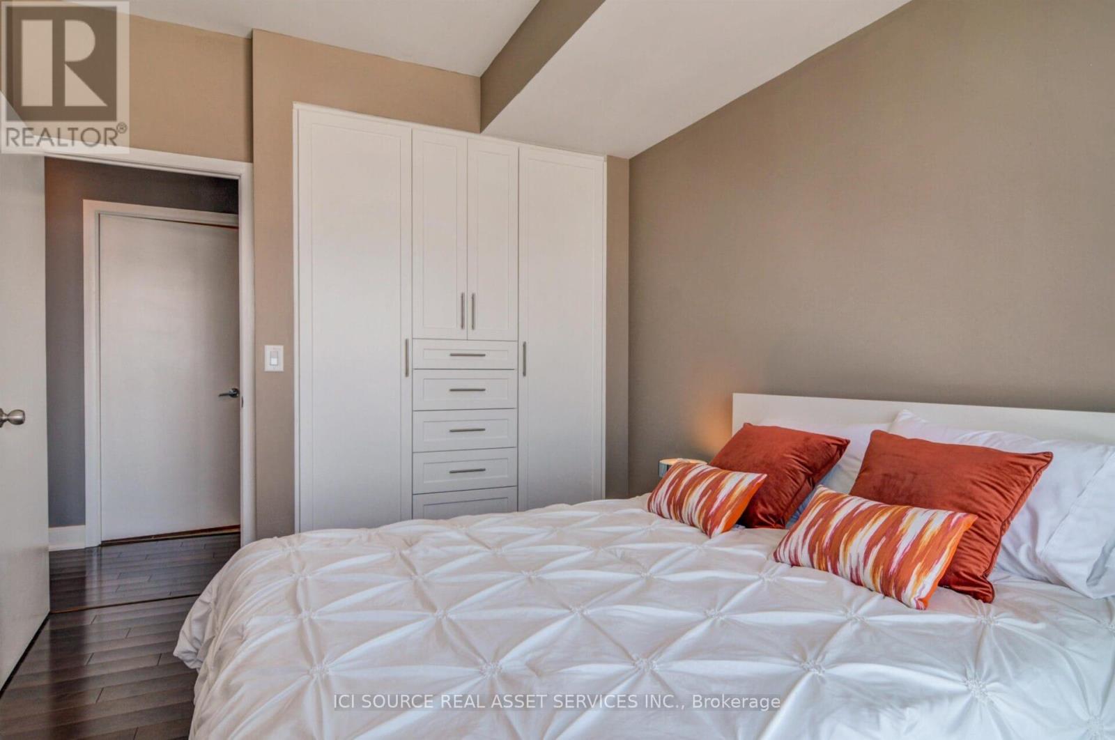 Lph02 - 219 Fort York Boulevard, Toronto, Ontario  M5V 1B1 - Photo 19 - C12582758