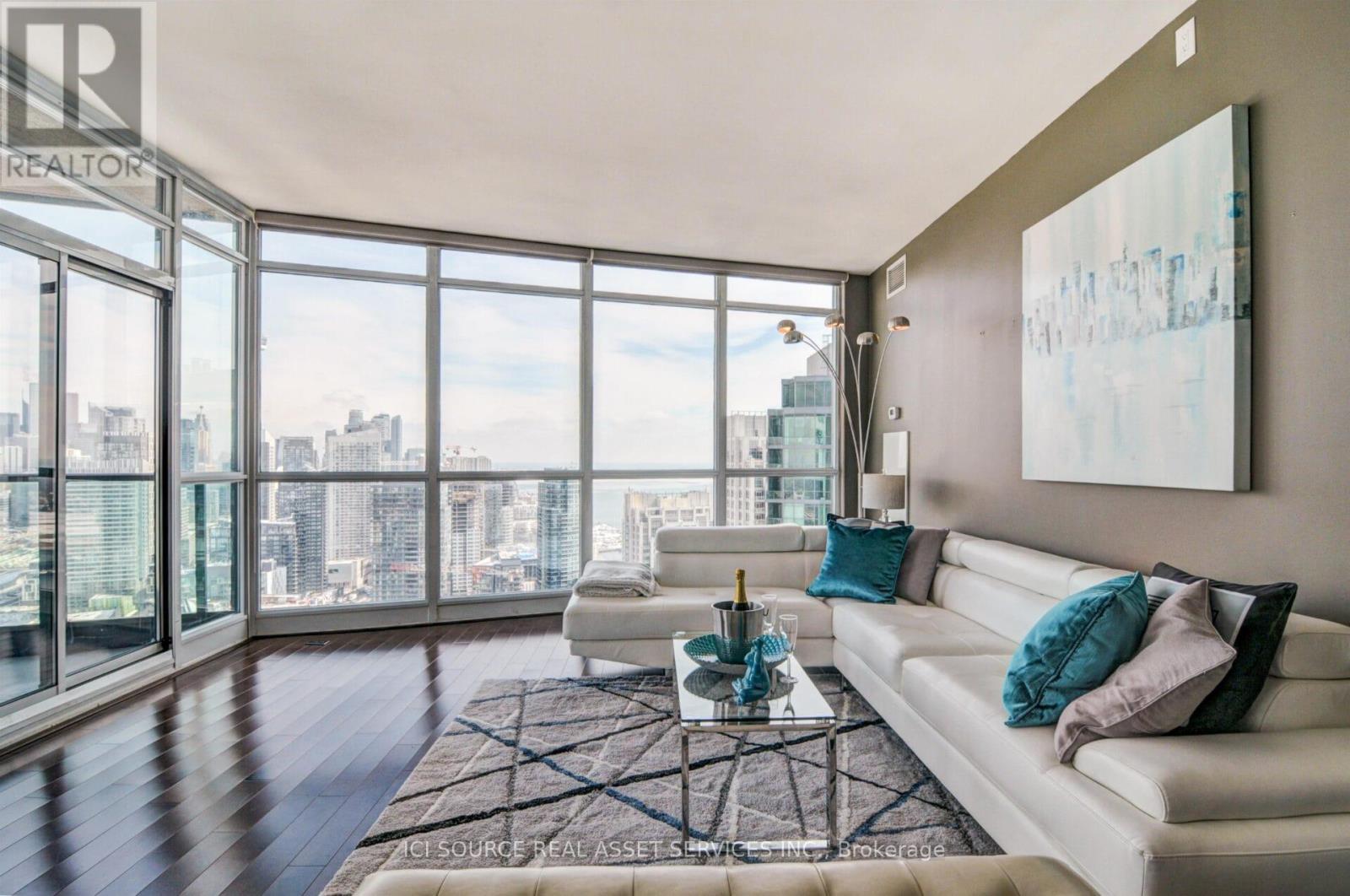 Lph02 - 219 Fort York Boulevard, Toronto, Ontario  M5V 1B1 - Photo 20 - C12582758