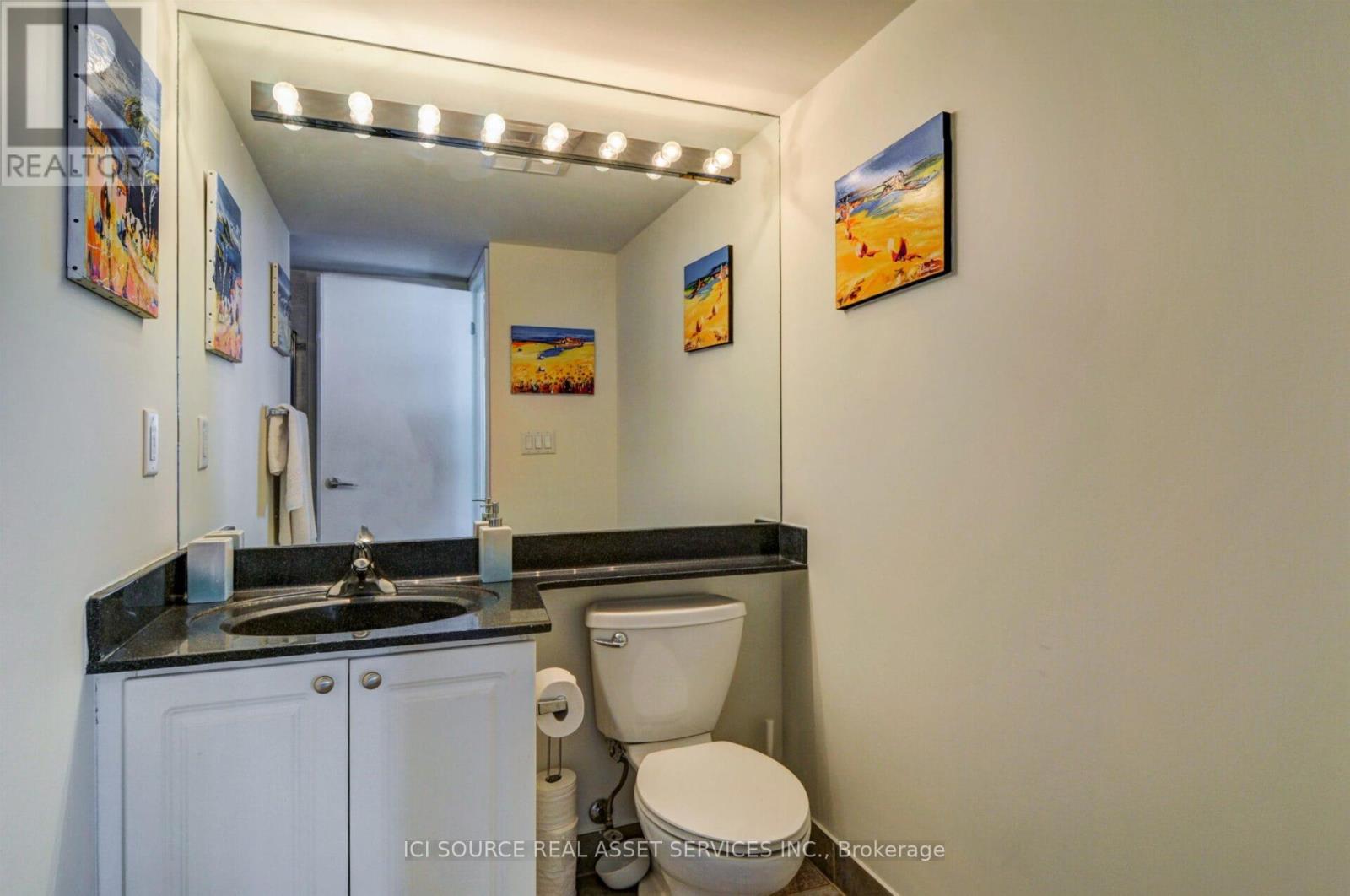 Lph02 - 219 Fort York Boulevard, Toronto, Ontario  M5V 1B1 - Photo 21 - C12582758