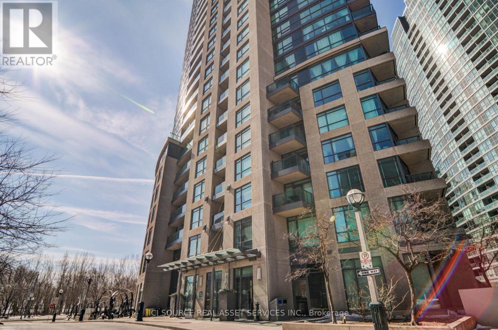 Lph02 - 219 Fort York Boulevard, Toronto, Ontario  M5V 1B1 - Photo 22 - C12582758