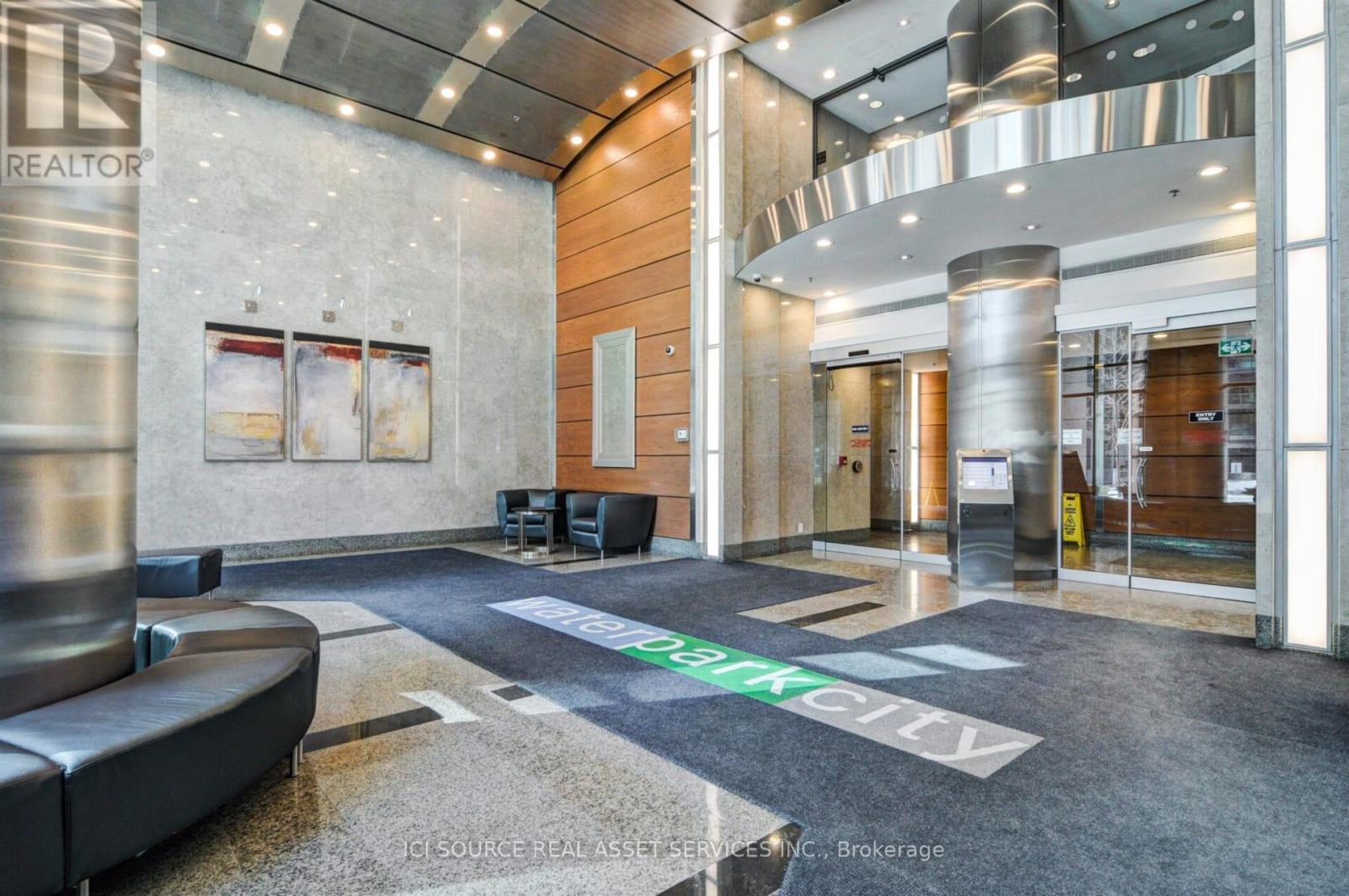 Lph02 - 219 Fort York Boulevard, Toronto, Ontario  M5V 1B1 - Photo 29 - C12582758