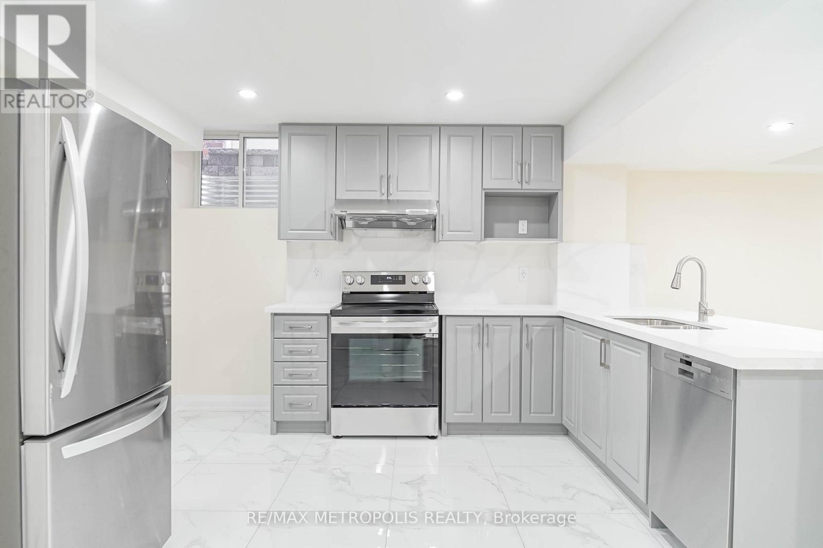 Bsmt - 929 Greenhill Avenue, Oshawa, Ontario L1K 0C3 - Photo 11 - E12582686