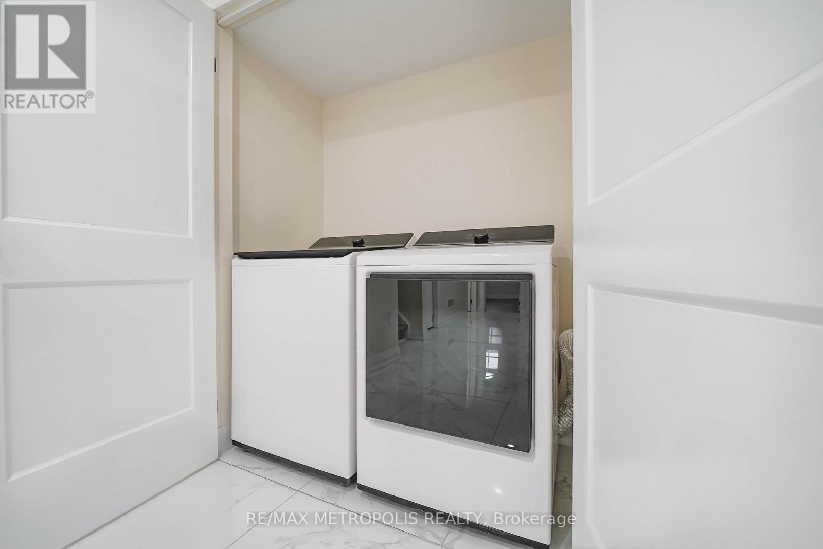 Bsmt - 929 Greenhill Avenue, Oshawa, Ontario L1K 0C3 - Photo 18 - E12582686