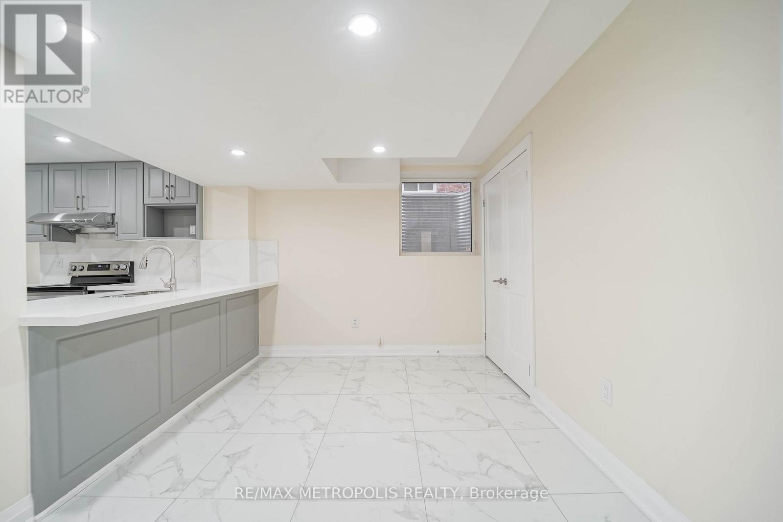 Bsmt - 929 Greenhill Avenue, Oshawa, Ontario L1K 0C3 - Photo 21 - E12582686