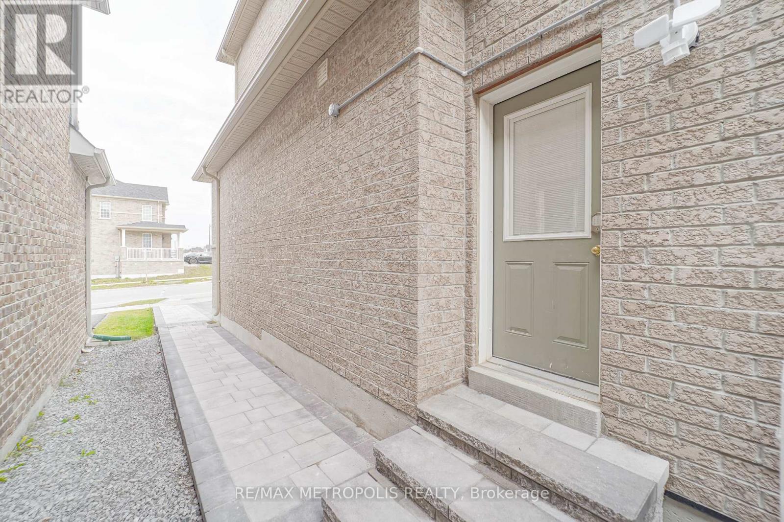 Bsmt - 929 Greenhill Avenue, Oshawa, Ontario  L1K 0C3 - Photo 33 - E12582686