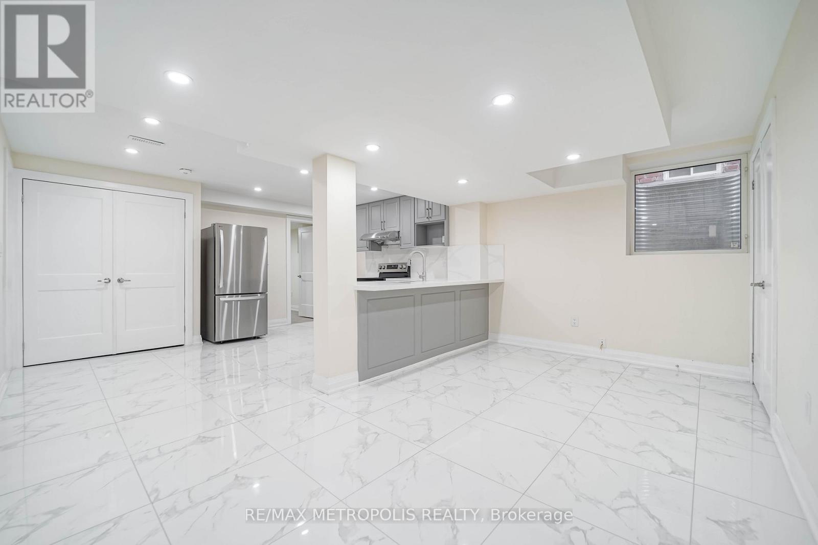 Bsmt - 929 Greenhill Avenue, Oshawa, Ontario L1K 0C3 - Photo 6 - E12582686