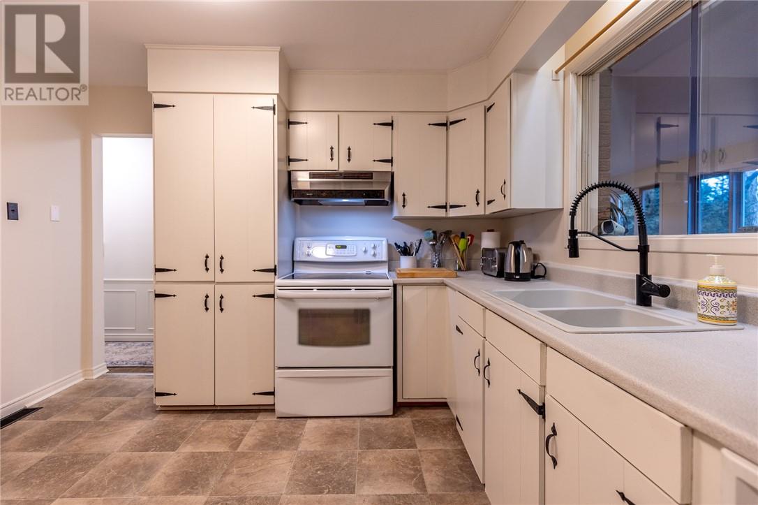 322 Sutherland Street, Espanola, Ontario  P5E 1A3 - Photo 5 - 2125797