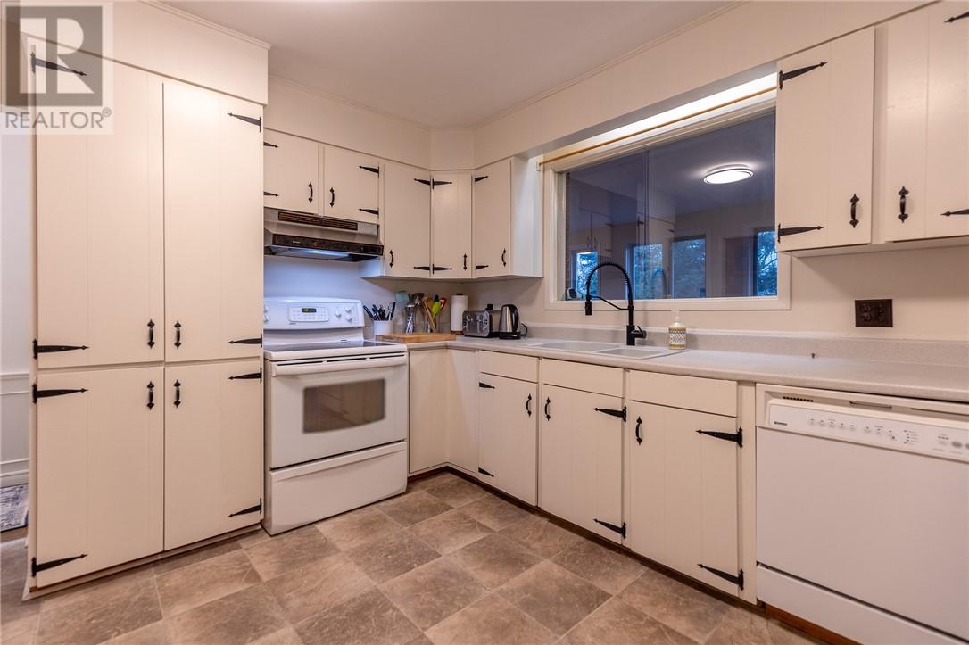 322 Sutherland Street, Espanola, Ontario  P5E 1A3 - Photo 6 - 2125797