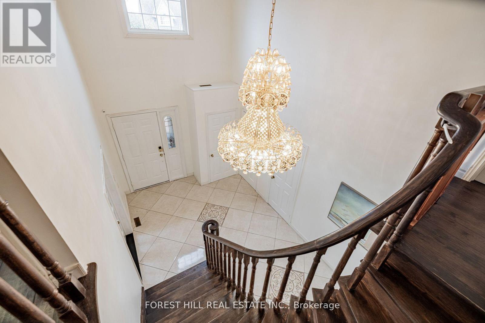 51 Briggs Avenue, Richmond Hill, Ontario  L4B 1N6 - Photo 20 - N12582638