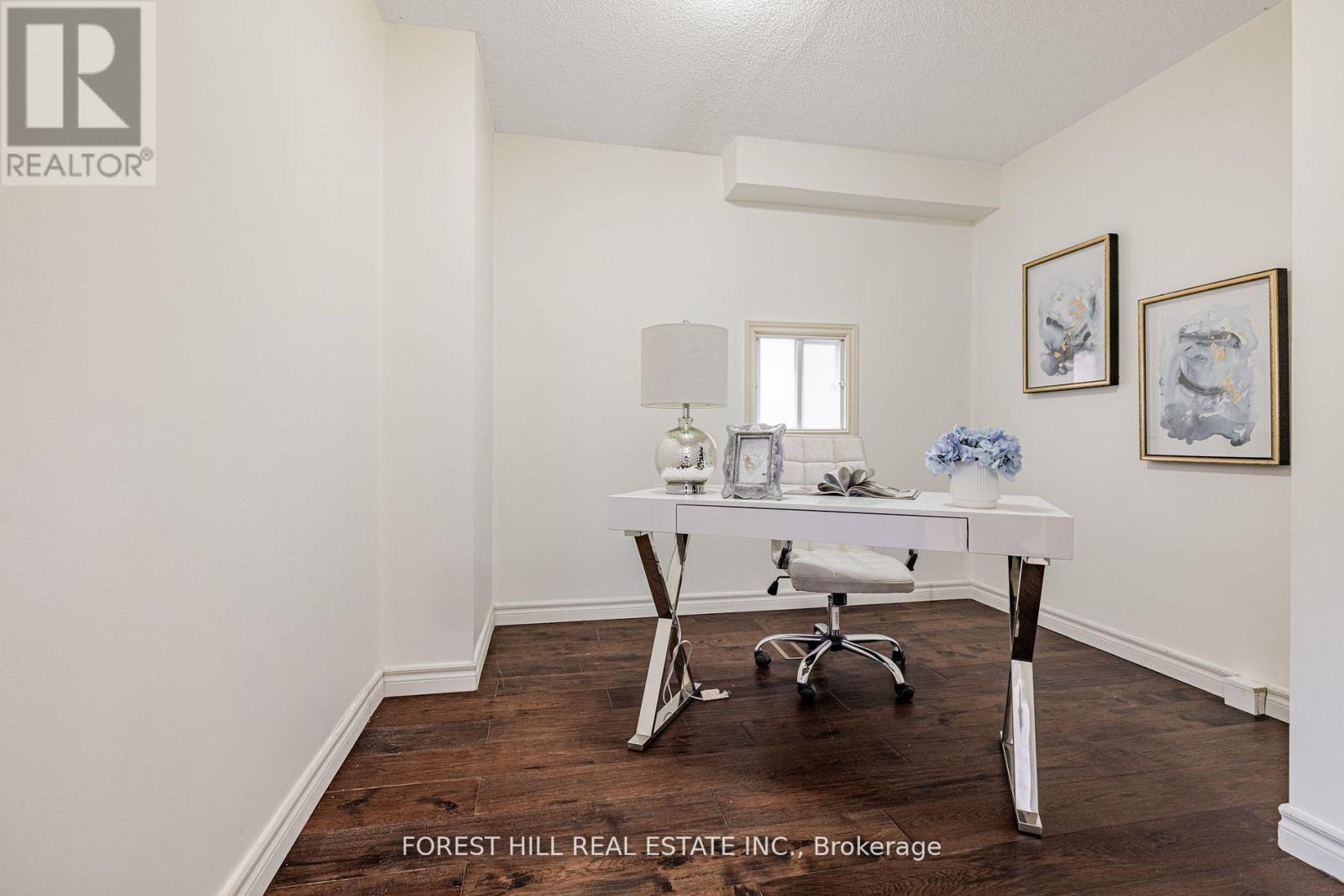 51 Briggs Avenue, Richmond Hill, Ontario  L4B 1N6 - Photo 5 - N12582638