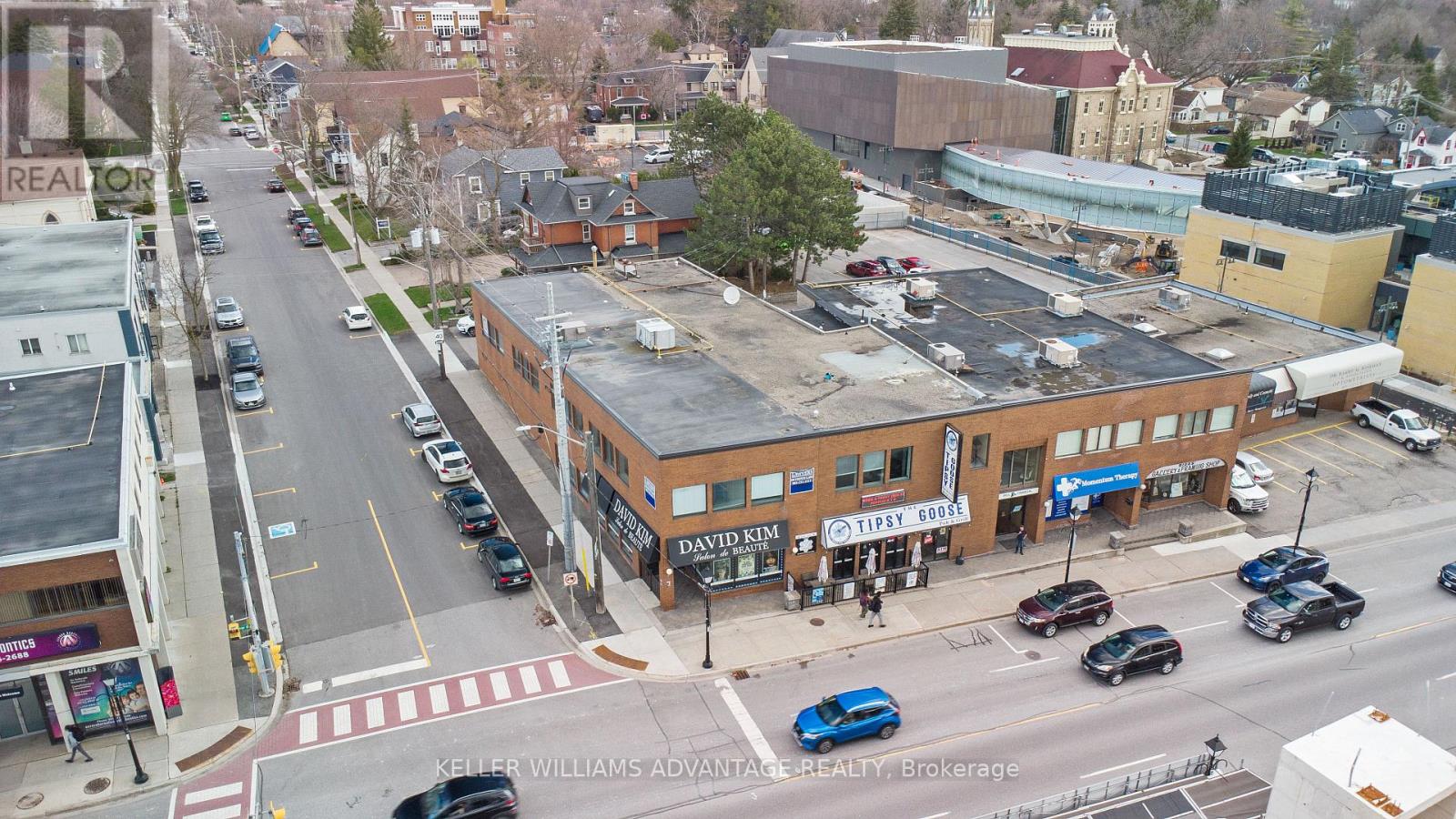 15171 YONGE STREET, Aurora, Ontario