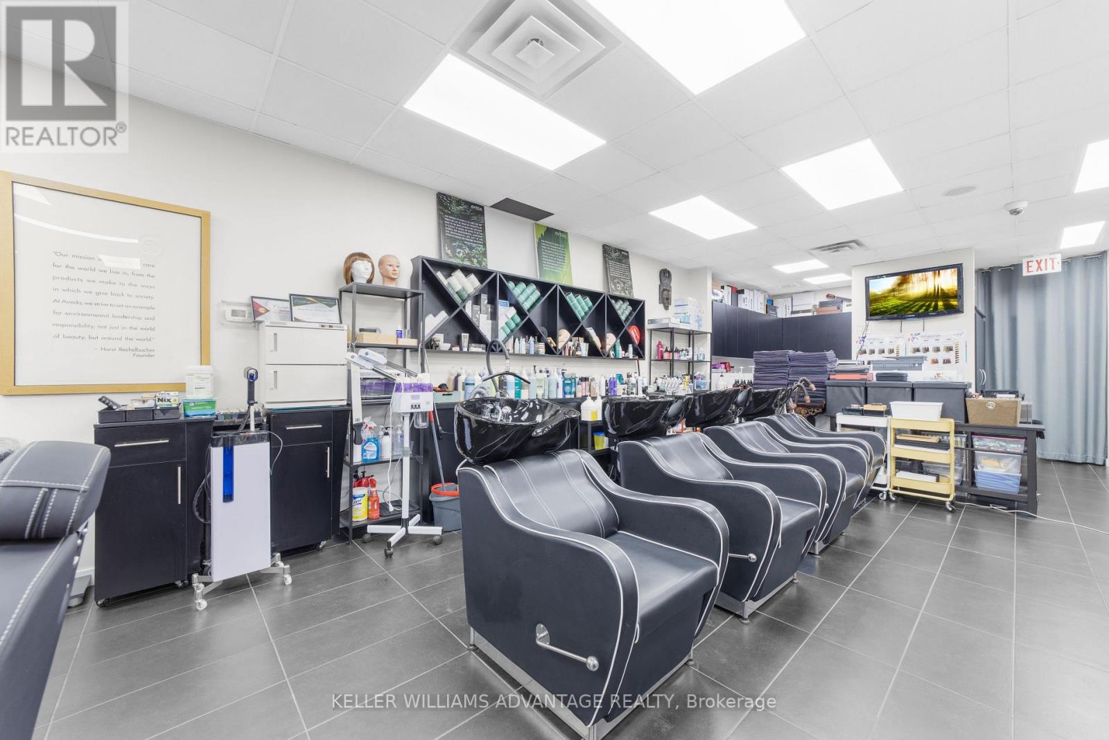 15171 Yonge Street, Aurora, Ontario  L4G 1M1 - Photo 12 - N12582732