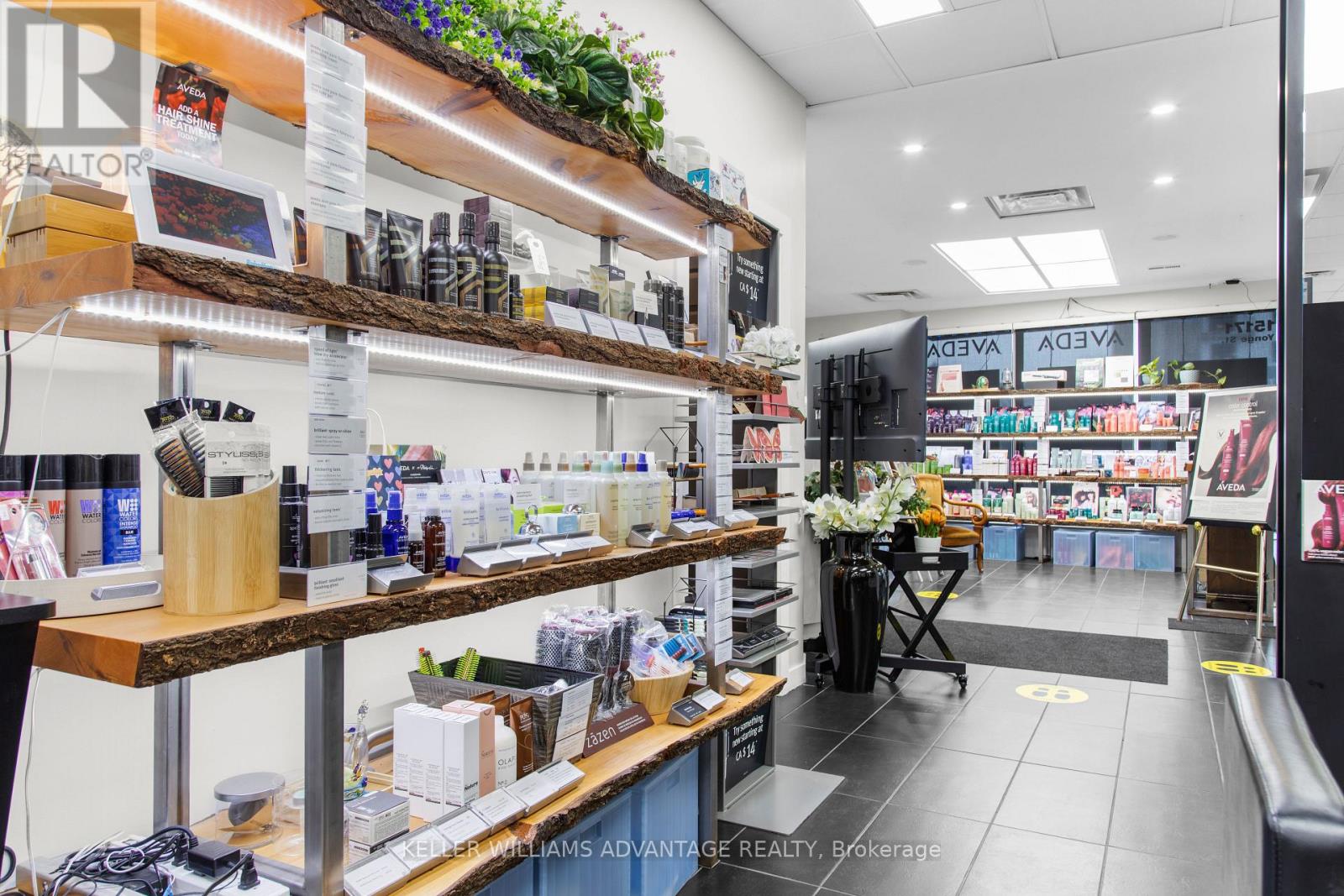 15171 Yonge Street, Aurora, Ontario  L4G 1M1 - Photo 22 - N12582732