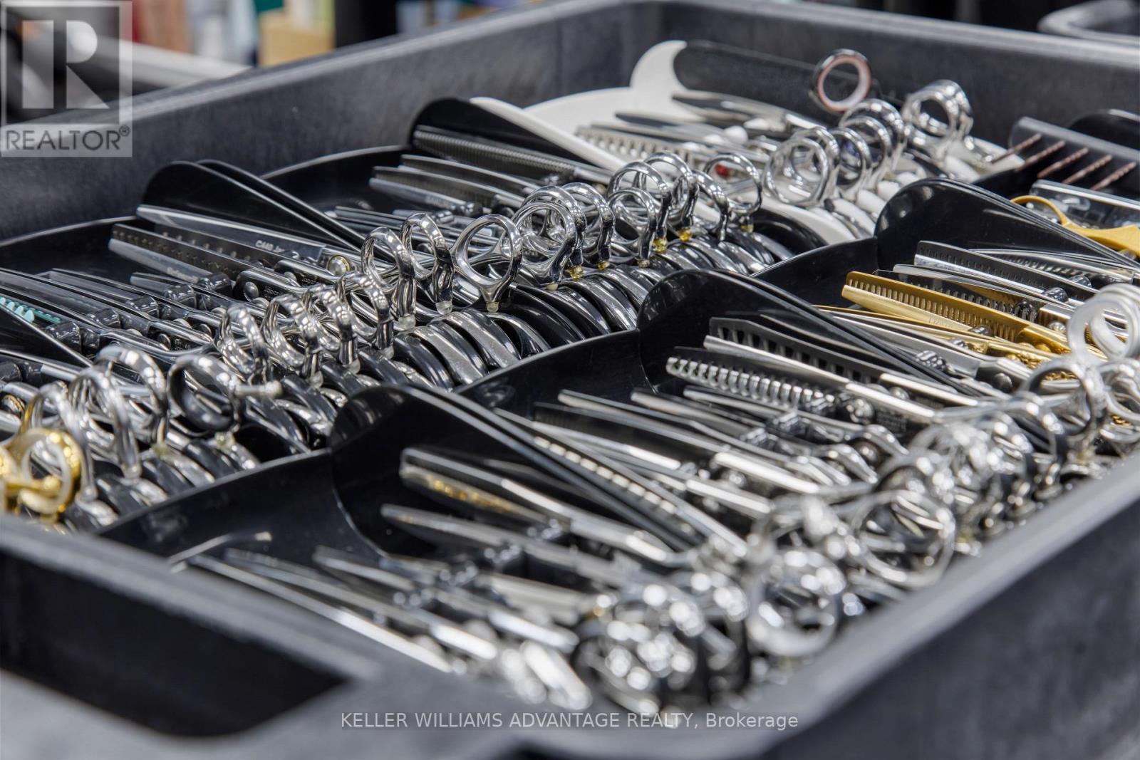 15171 Yonge Street, Aurora, Ontario  L4G 1M1 - Photo 23 - N12582732