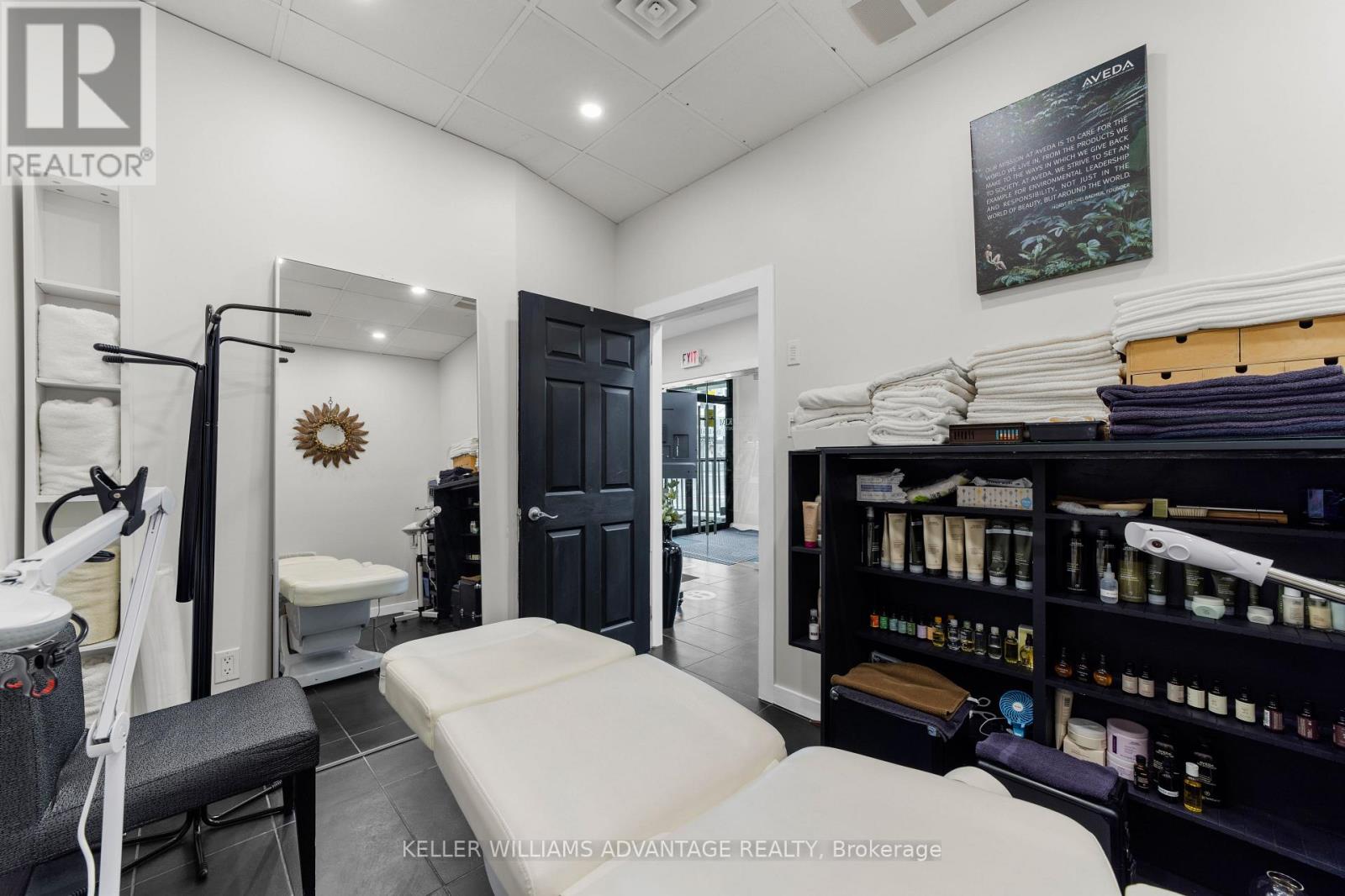 15171 Yonge Street, Aurora, Ontario  L4G 1M1 - Photo 6 - N12582732