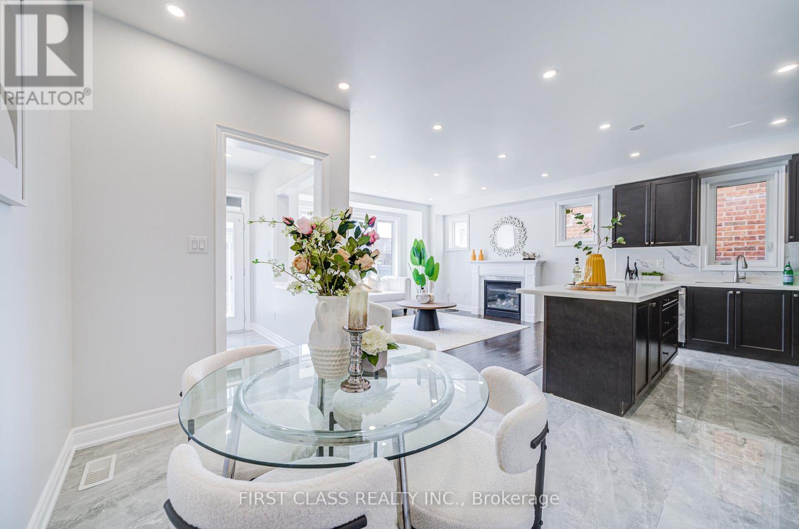 77 Diamond Jubilee Drive, Markham, Ontario  L6B 0Y5 - Photo 13 - N12582762