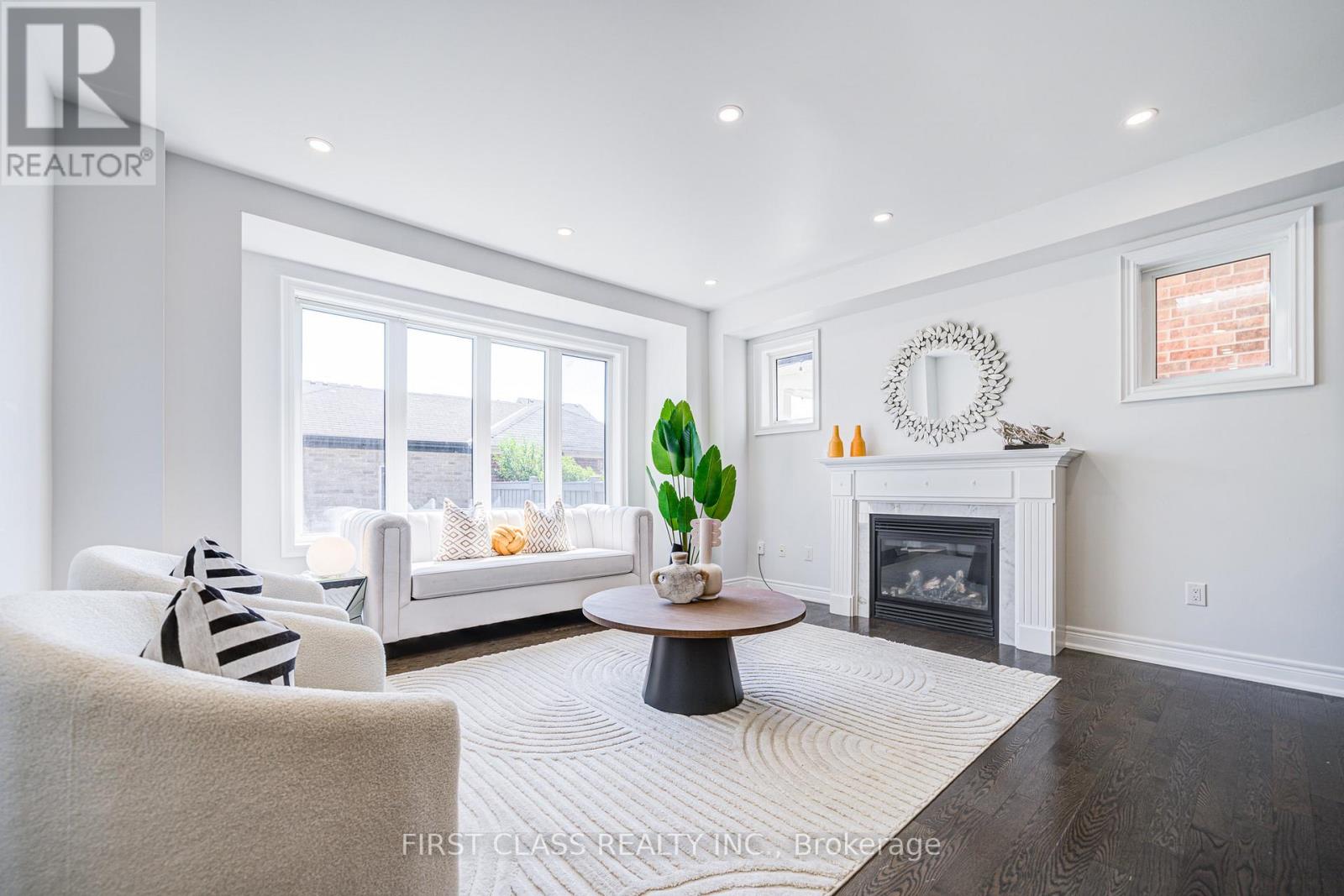 77 Diamond Jubilee Drive, Markham, Ontario  L6B 0Y5 - Photo 19 - N12582762