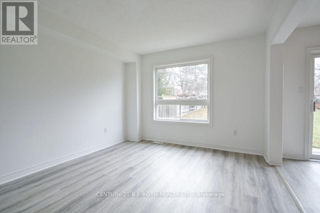 5 Peter Street, Barrie, Ontario  L4N 5R2 - Photo 10 - S12582740