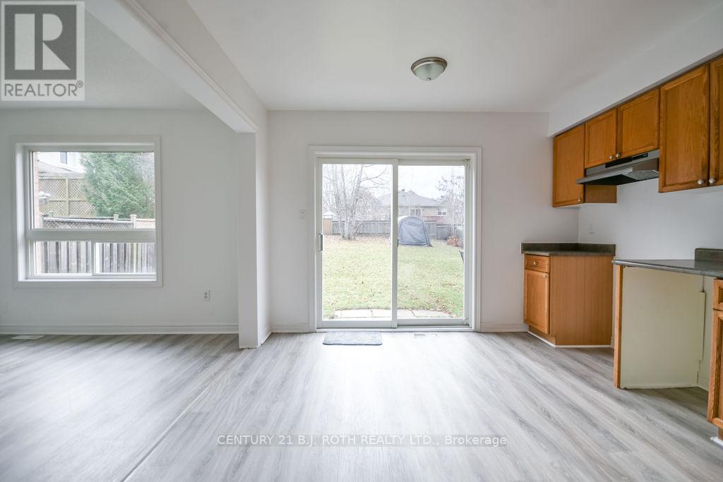 5 Peter Street, Barrie, Ontario  L4N 5R2 - Photo 14 - S12582740