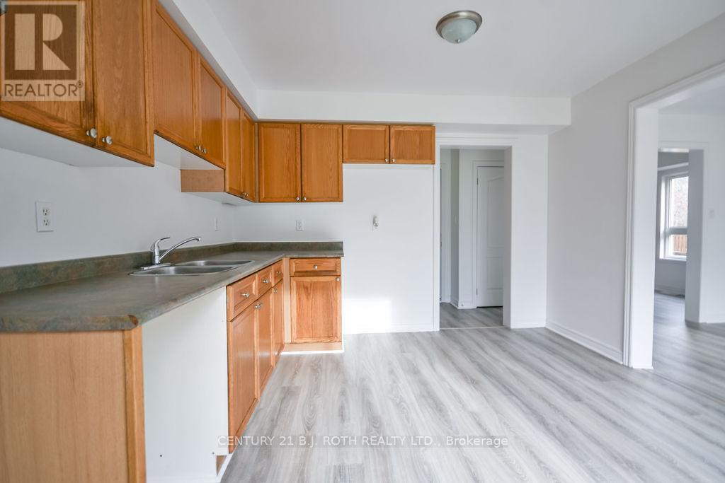 5 Peter Street, Barrie, Ontario  L4N 5R2 - Photo 16 - S12582740