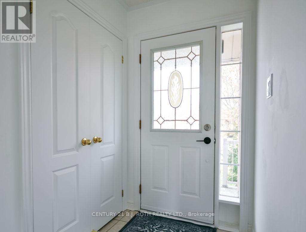 5 Peter Street, Barrie, Ontario  L4N 5R2 - Photo 7 - S12582740