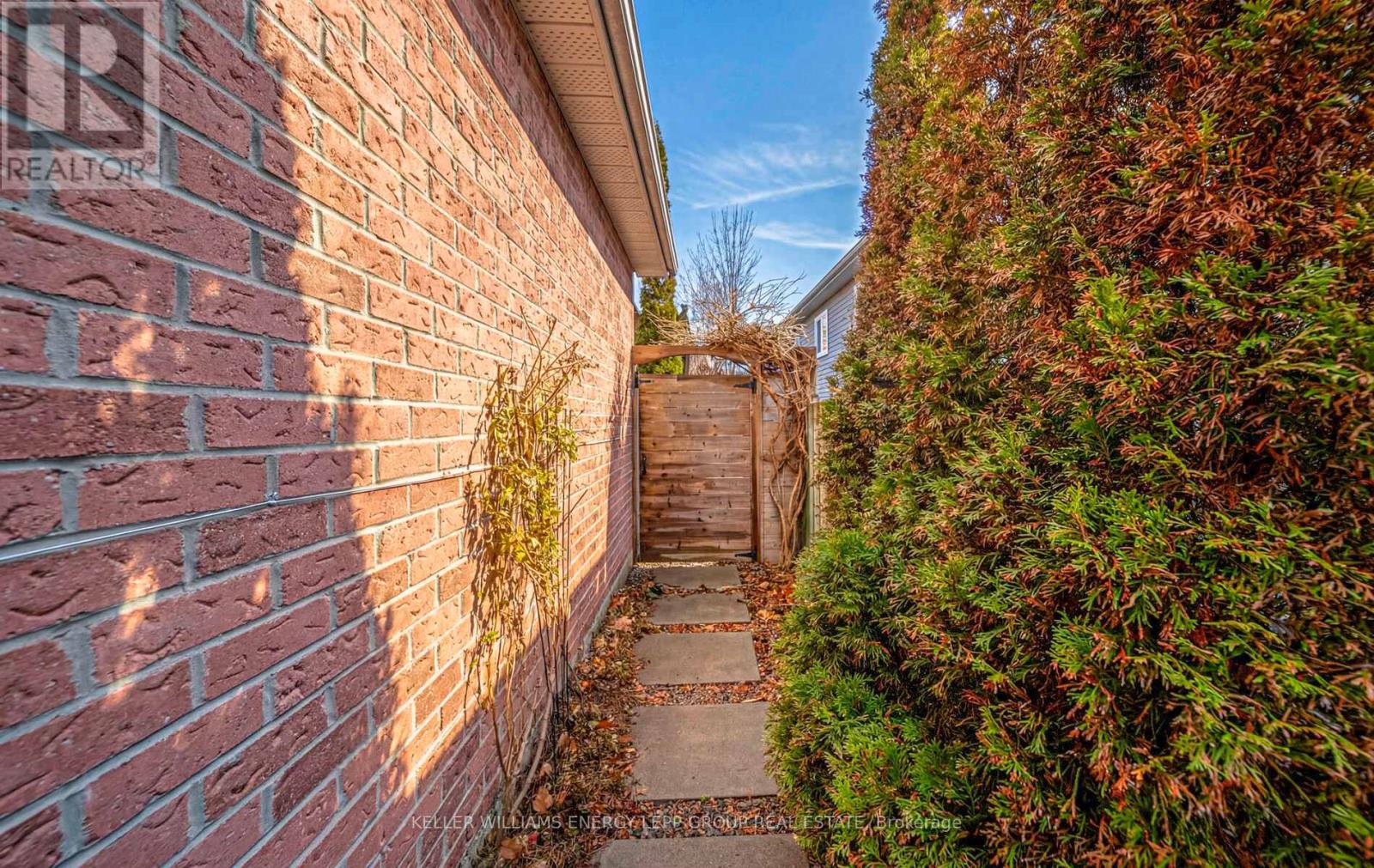 1407 Outlet Drive, Oshawa, Ontario  L1J 7Z2 - Photo 31 - E12582830