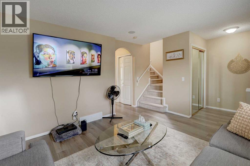 22 Tarington Landing Ne, Calgary, Alberta  T3J 4T8 - Photo 6 - A2235175