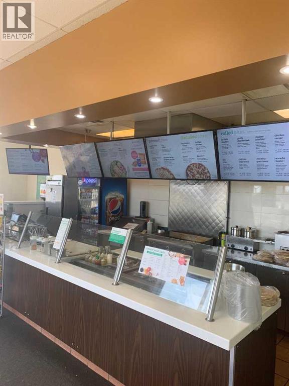 805 East Lake Boulevard, Airdrie, Alberta  T8H 2G4 - Photo 3 - A2253025