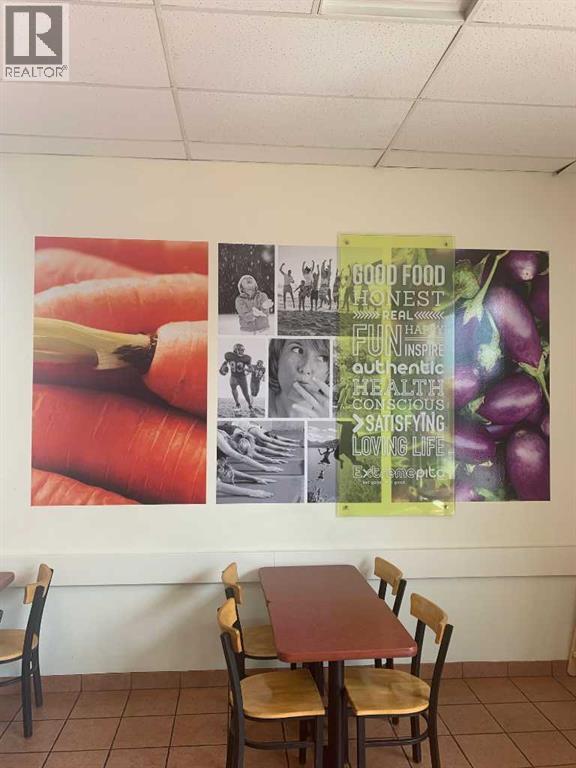 805 East Lake Boulevard, Airdrie, Alberta  T8H 2G4 - Photo 2 - A2253025