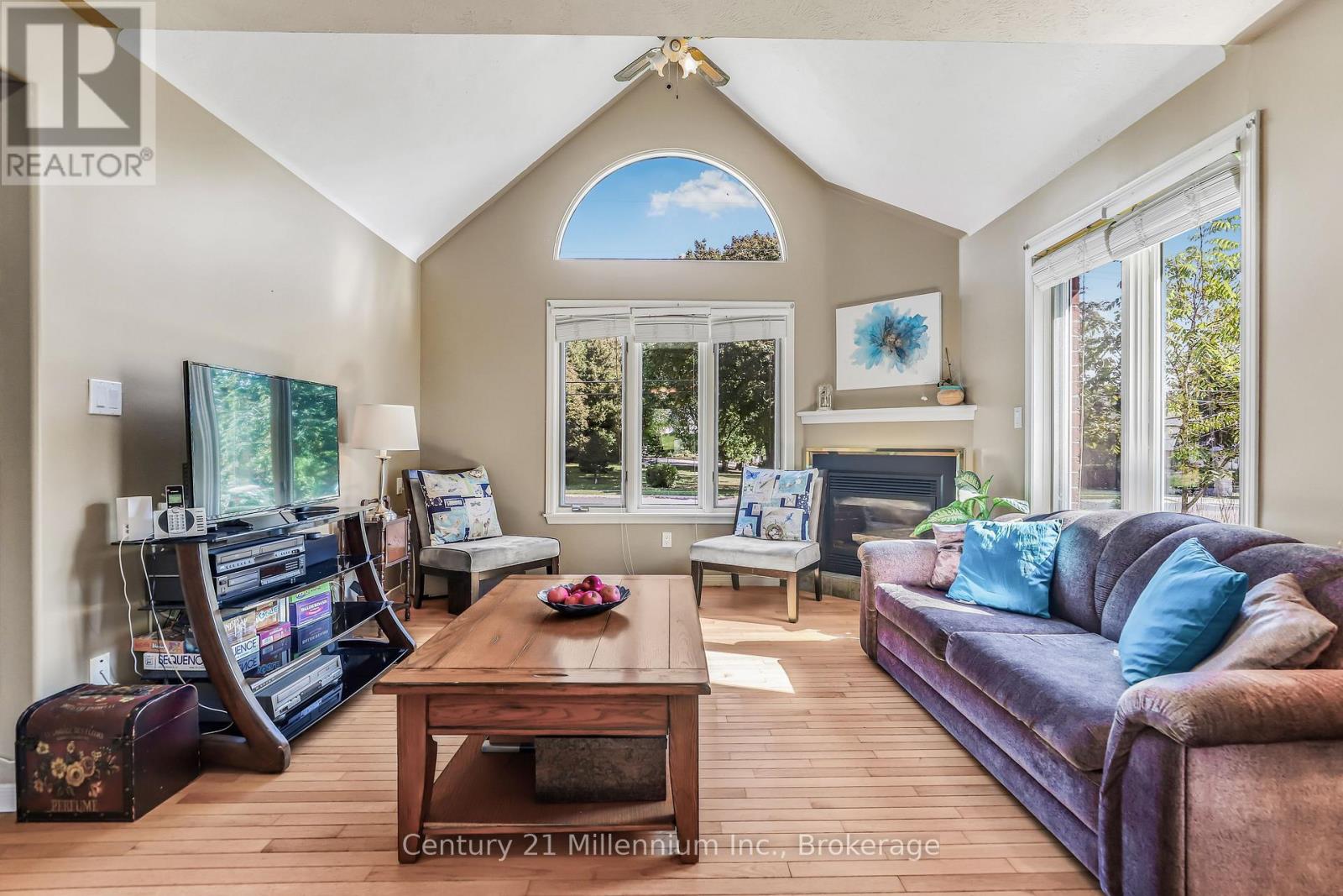 96 Main Street, Northern Bruce Peninsula, Ontario  N0H 1W0 - Photo 13 - X12582786