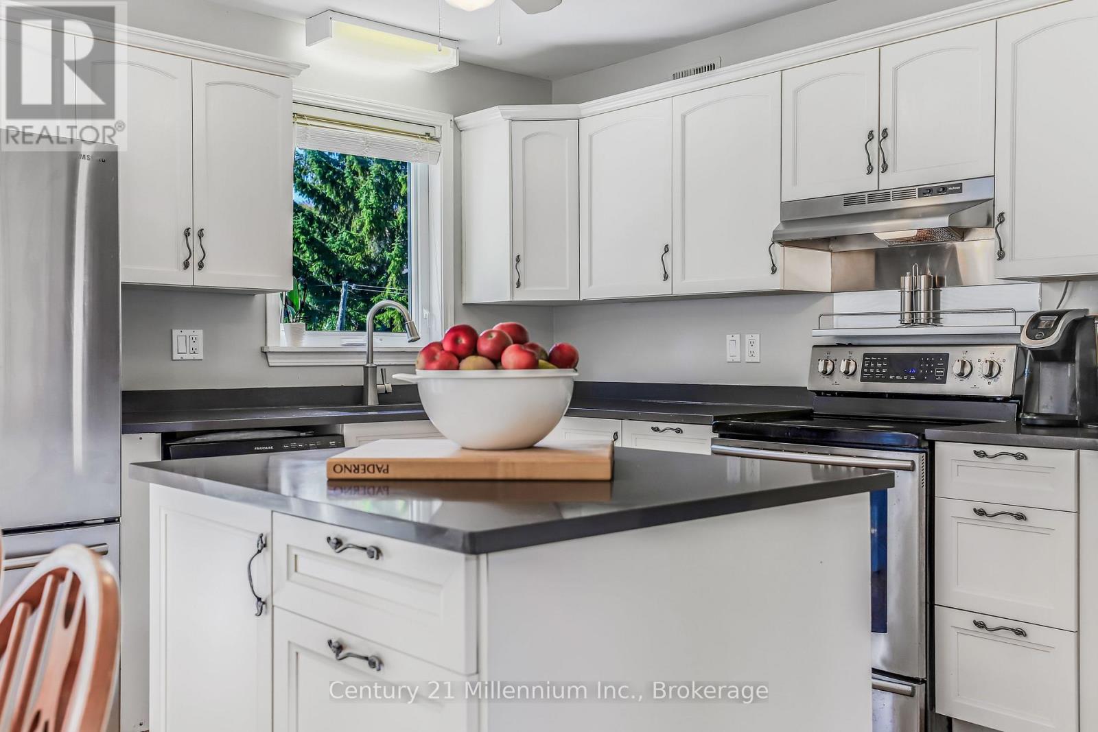 96 Main Street, Northern Bruce Peninsula, Ontario  N0H 1W0 - Photo 18 - X12582786