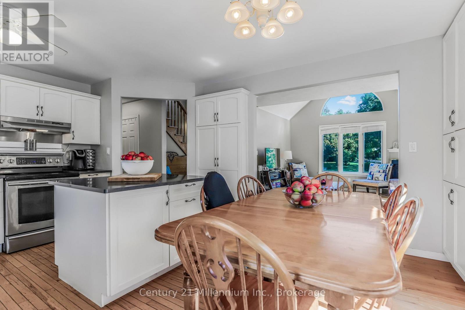 96 Main Street, Northern Bruce Peninsula, Ontario  N0H 1W0 - Photo 23 - X12582786