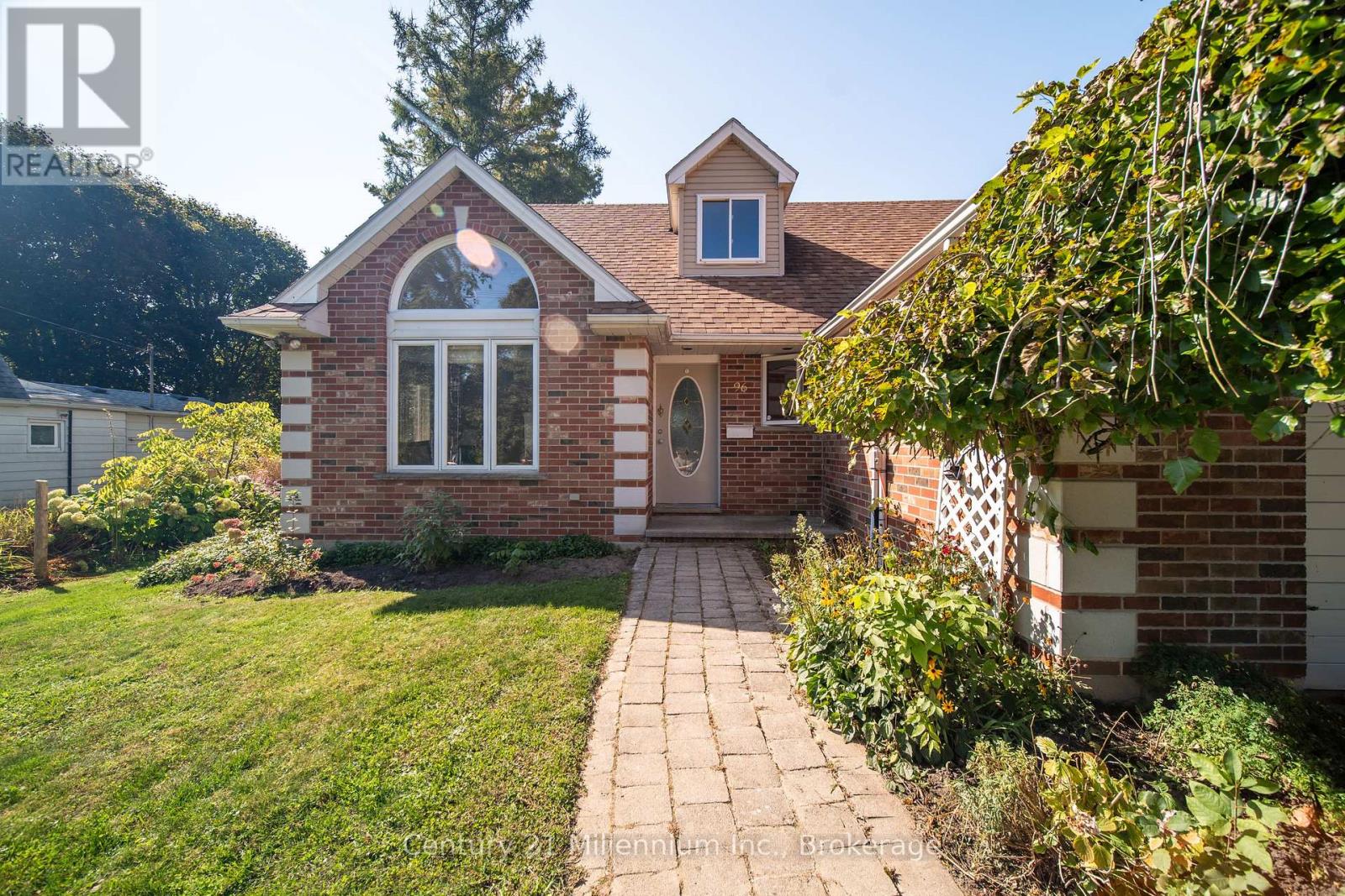 96 Main Street, Northern Bruce Peninsula, Ontario  N0H 1W0 - Photo 8 - X12582786