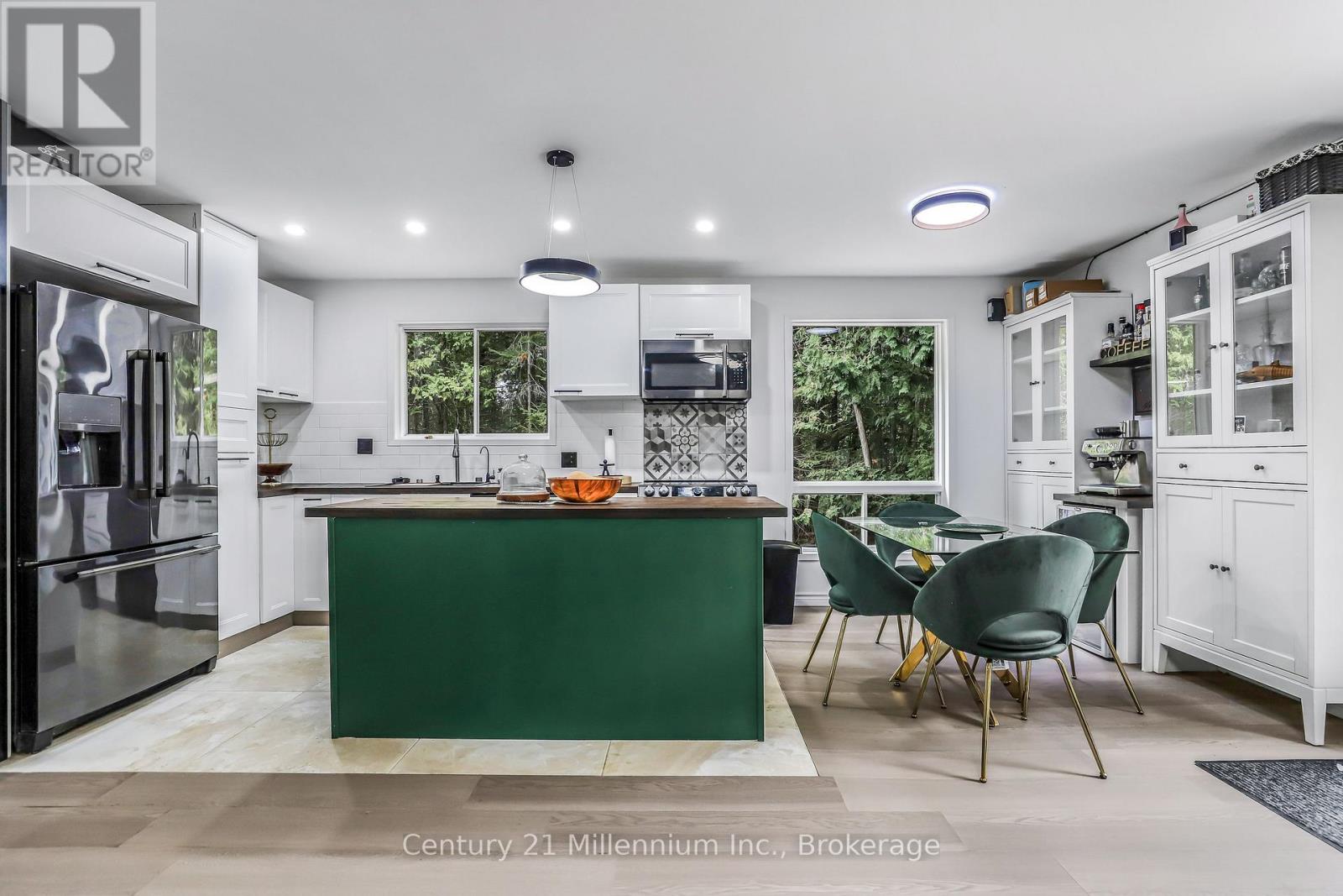 1025 West Road, Northern Bruce Peninsula, Ontario  N0H 1W0 - Photo 10 - X12582796