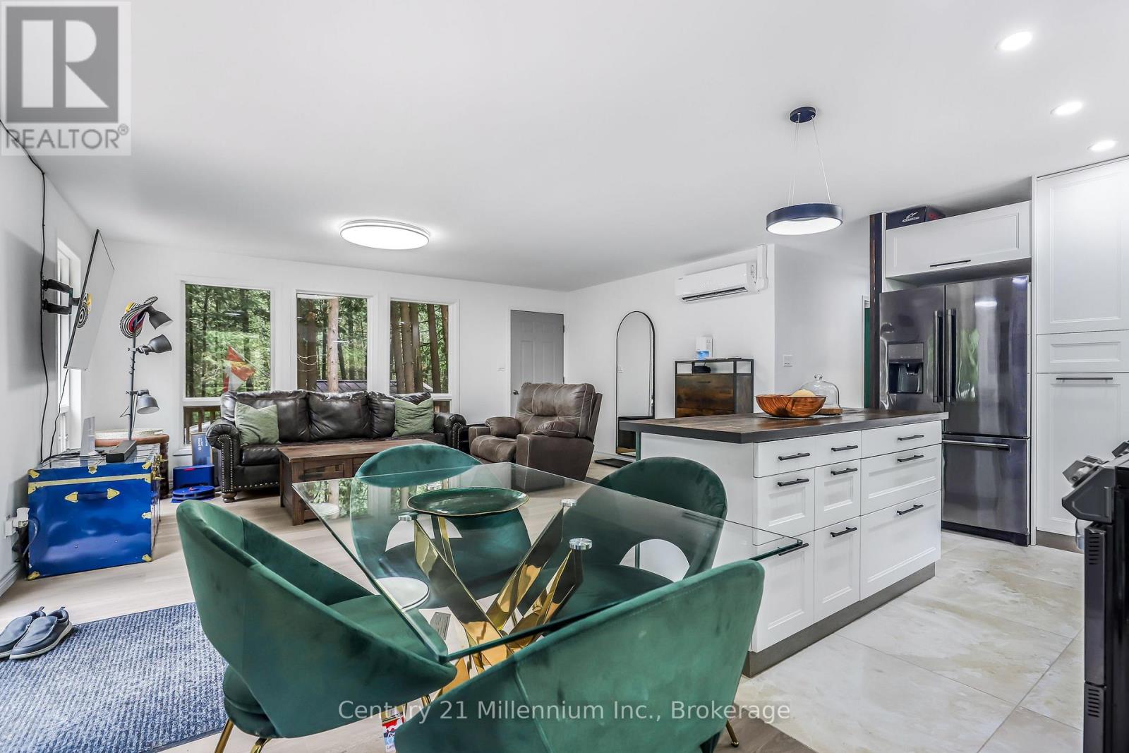 1025 West Road, Northern Bruce Peninsula, Ontario  N0H 1W0 - Photo 12 - X12582796